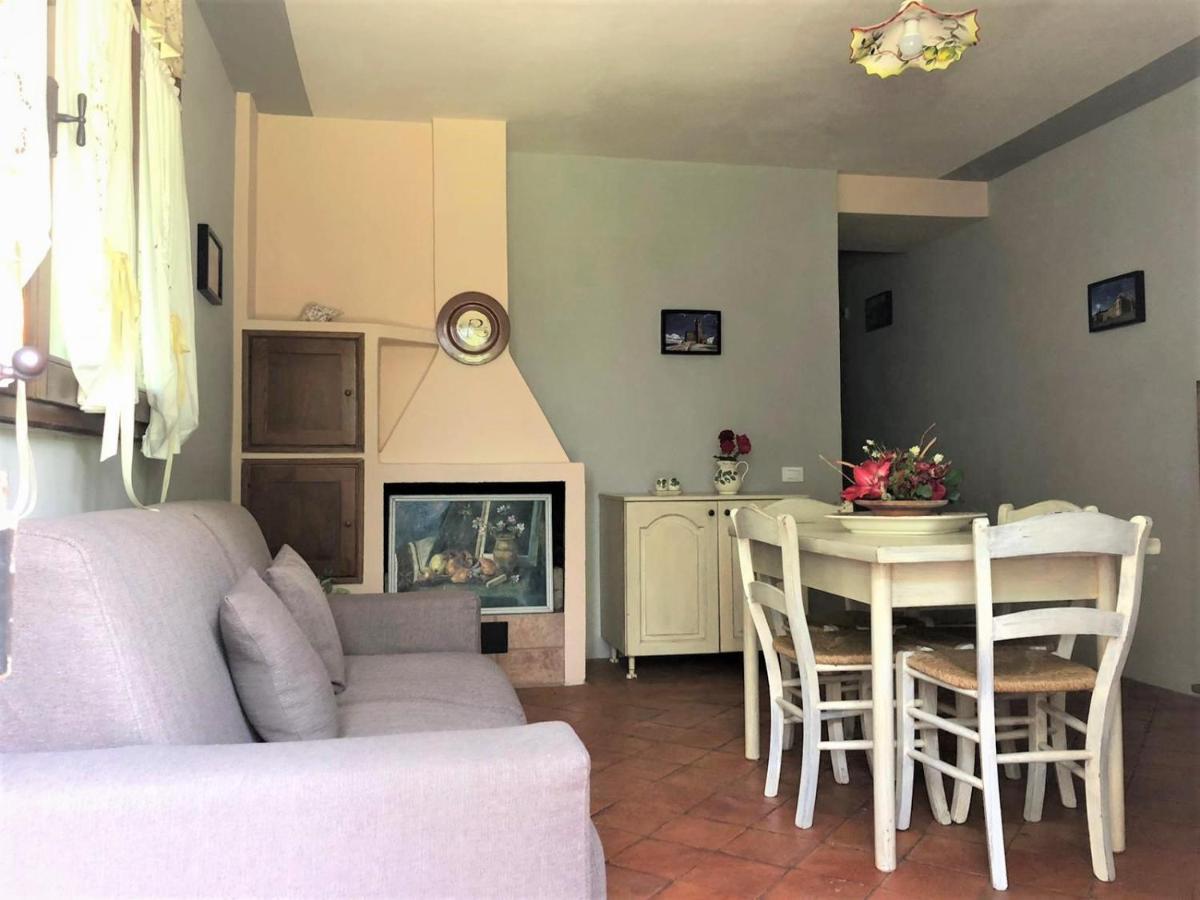 Borgo Romena Hotel Pratovecchio Bagian luar foto