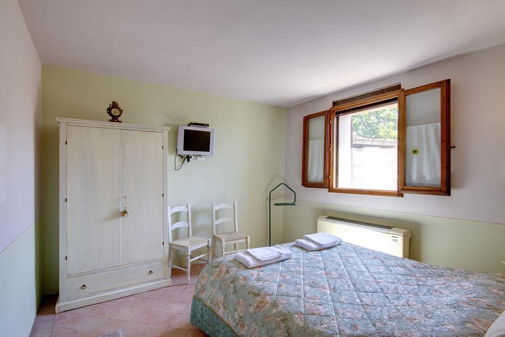 Borgo Romena Hotel Pratovecchio Bagian luar foto